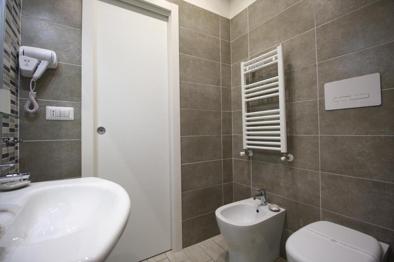 Recia Room Neapel Exterior foto