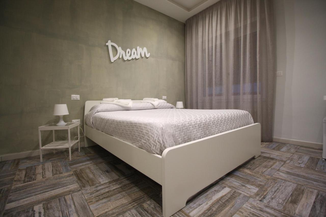Recia Room Neapel Exterior foto